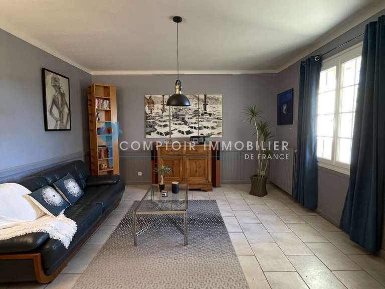 Maison Murs - 6 chambres - 245m²
