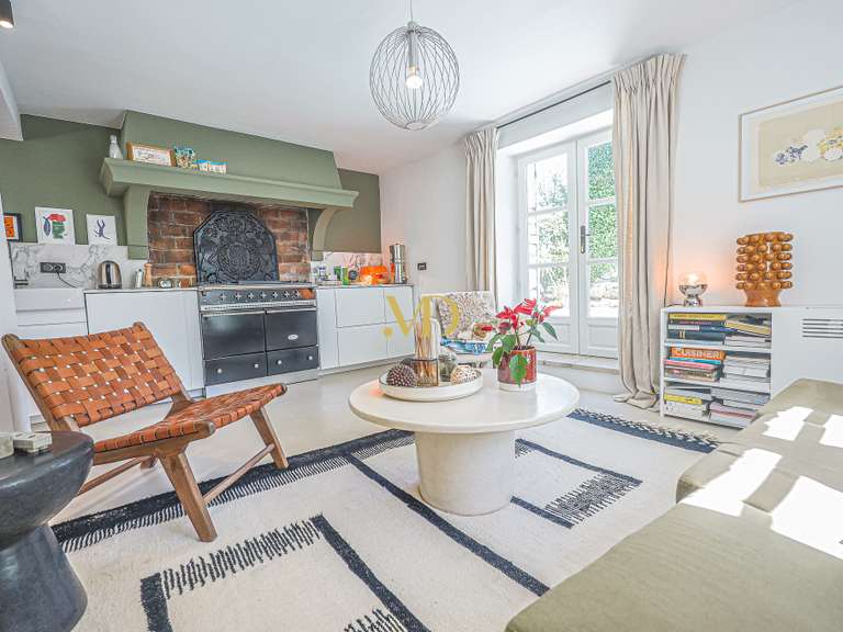 Maison Murs - 3 chambres - 180m²