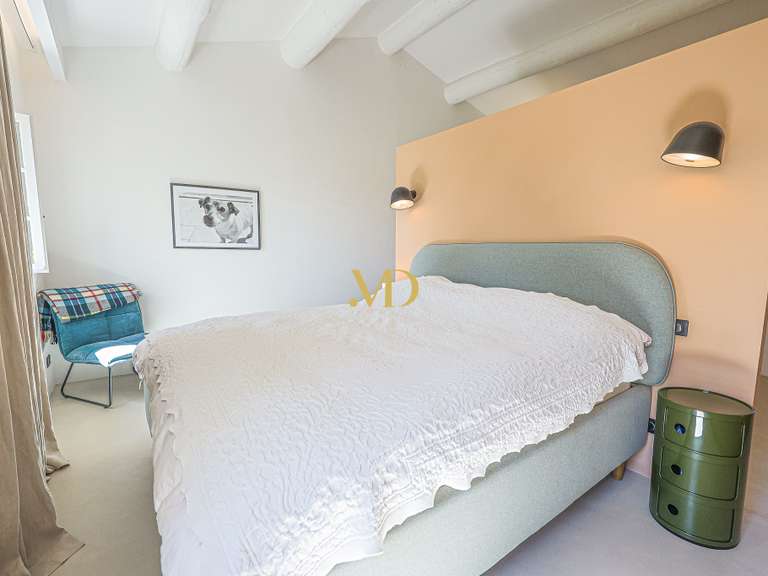 Maison Murs - 3 chambres - 180m²
