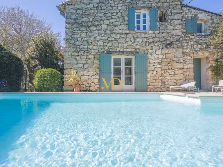 Maison Murs - 3 chambres - 180m²