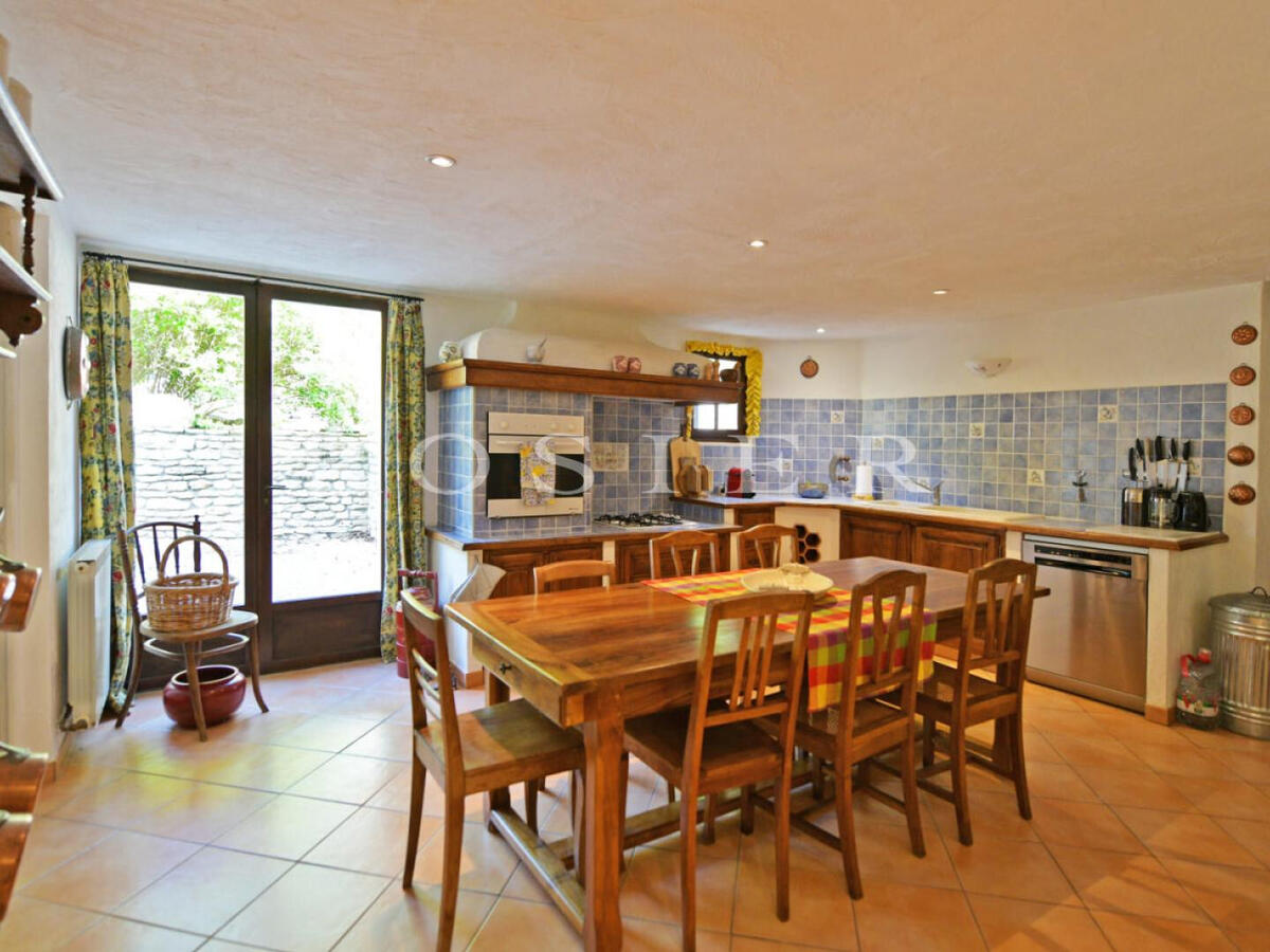 Villa Murs