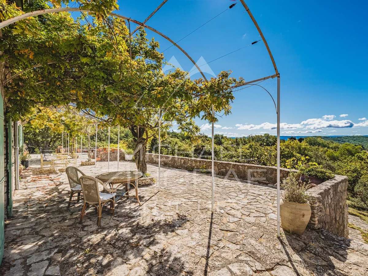 Villa Murs