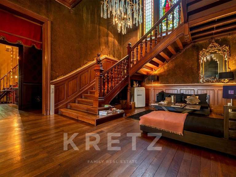 Château Mussidan - 9 chambres - 900m²