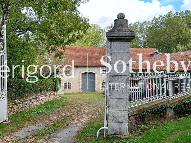 Maison Mussidan - 8 chambres - 455m²
