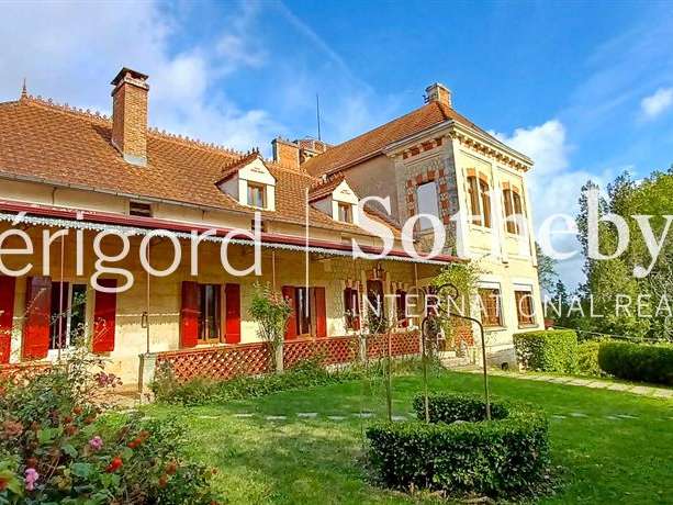 House Mussidan - 8 bedrooms - 455m²