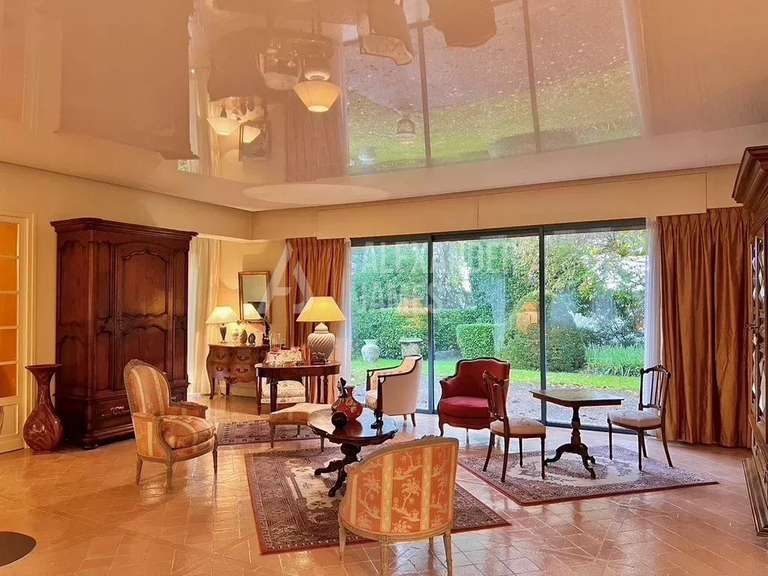 Propriété Mussidan - 3 chambres - 347m²