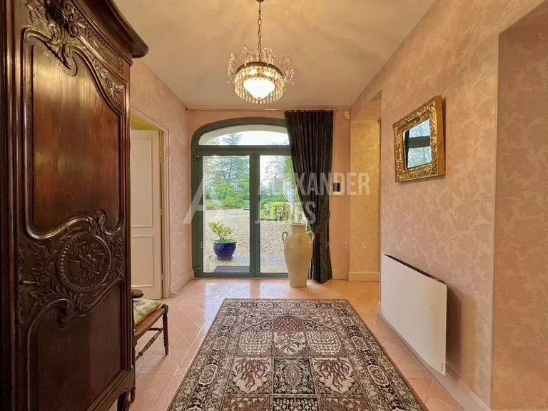 Propriété Mussidan - 3 chambres - 347m²