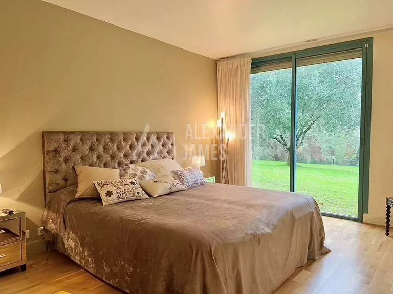 Propriété Mussidan - 3 chambres - 347m²