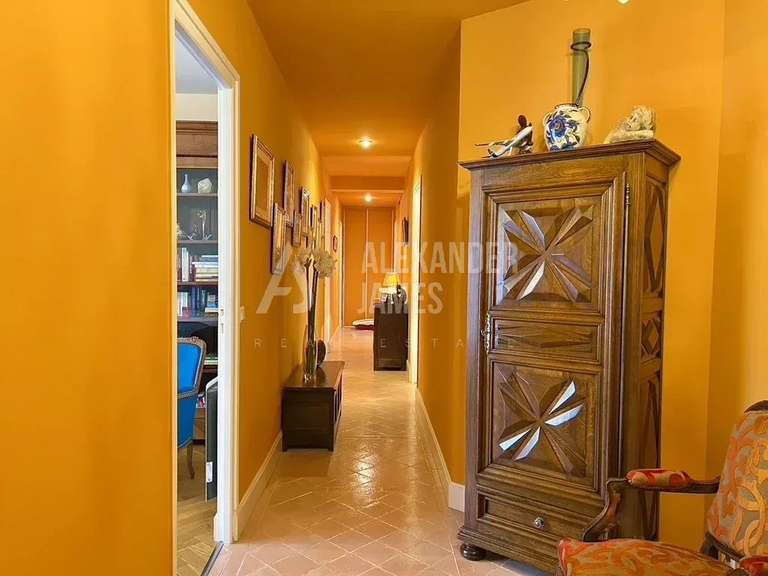 Propriété Mussidan - 3 chambres - 347m²