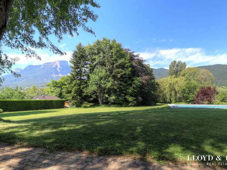 Maison Myans - 7 chambres - 344m²