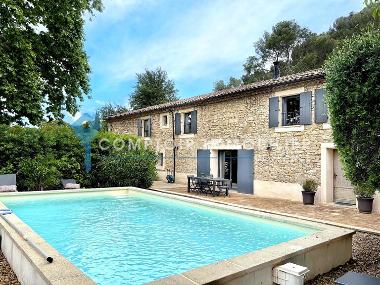 Maison Nages-et-Solorgues - 5 chambres - 270m²