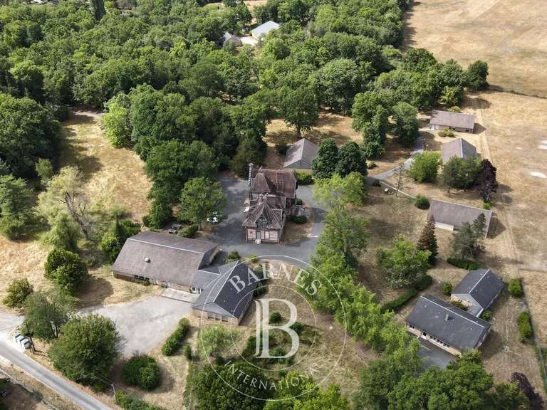 Propriété Nançay - 1130m²