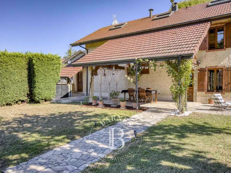 House Nangy - 4 bedrooms - 376m²