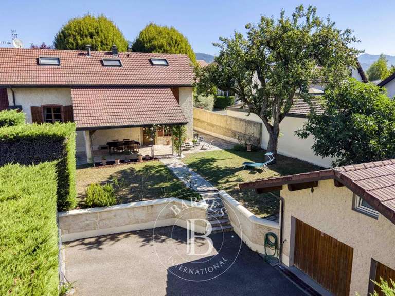 House Nangy - 4 bedrooms - 376m²