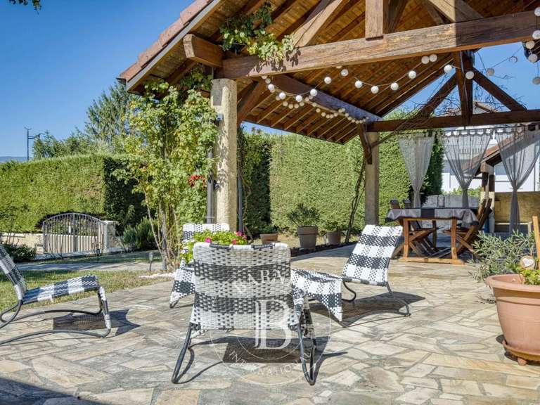 House Nangy - 4 bedrooms - 376m²