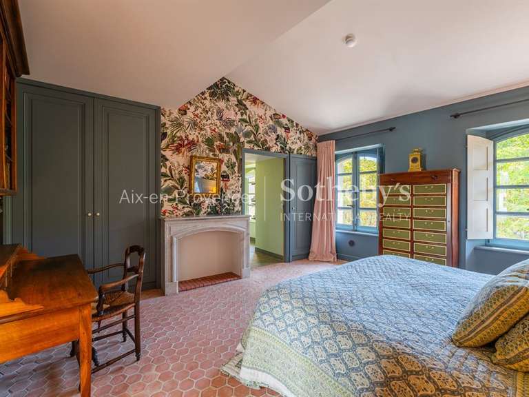 Maison Nans-les-Pins - 12 chambres - 1500m²