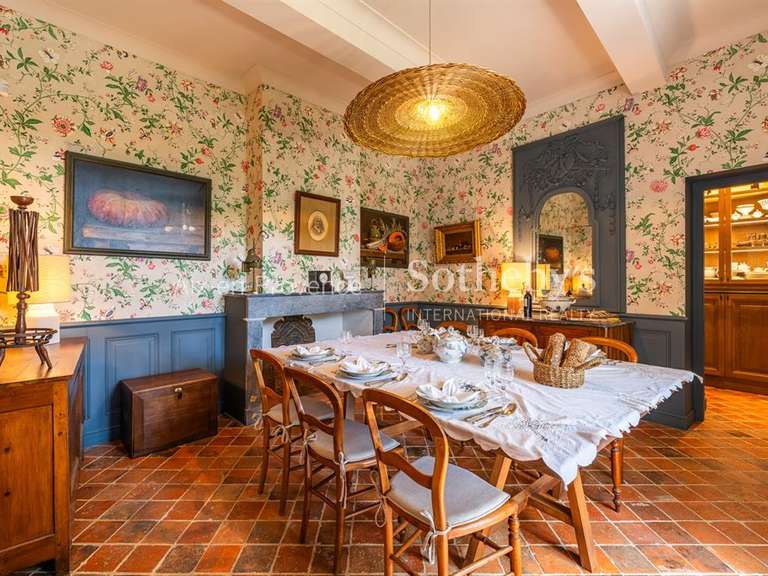 Maison Nans-les-Pins - 12 chambres - 1500m²