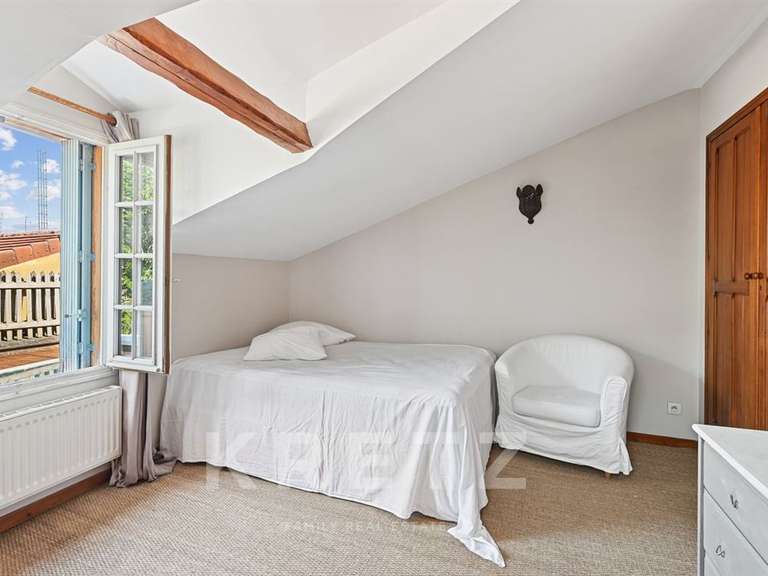 Maison Nanterre - 4 chambres - 190m²