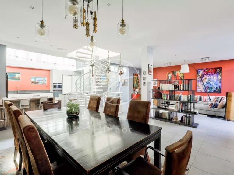 Maison Nanterre - 5 chambres - 337m²