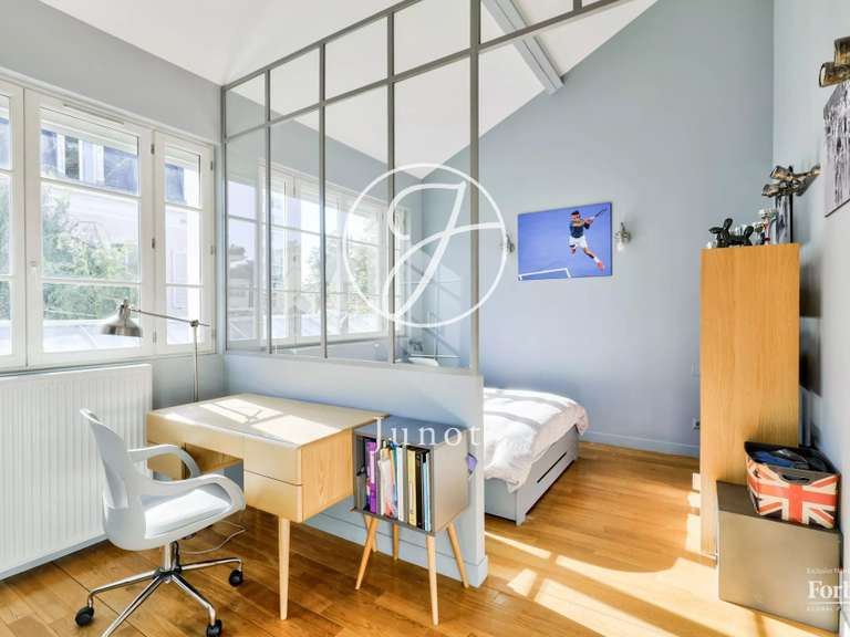 Maison Nanterre - 5 chambres - 337m²