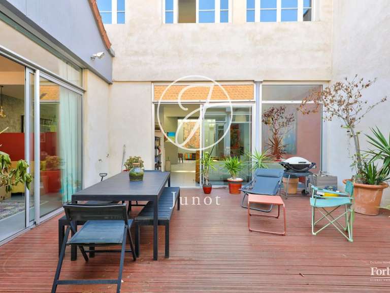 Maison Nanterre - 5 chambres - 337m²