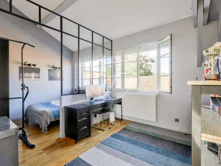 Maison Nanterre - 5 chambres - 337m²