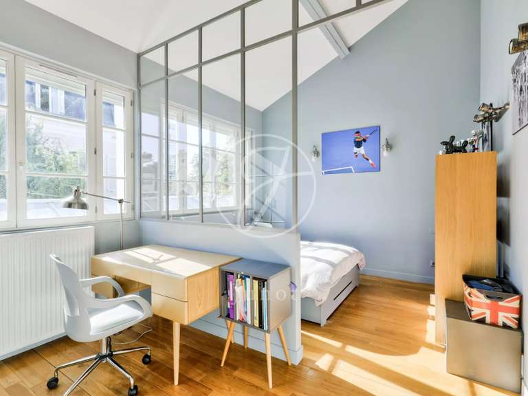 Maison Nanterre - 5 chambres - 337m²