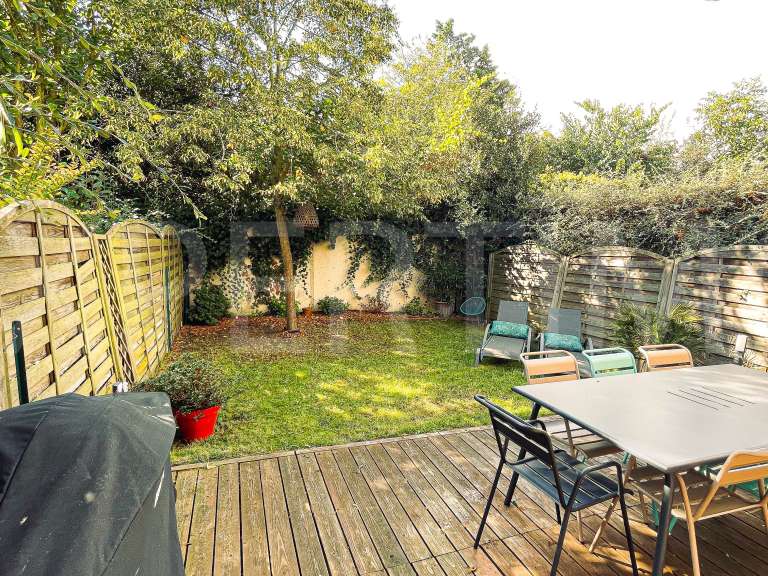 Maison Nanterre - 4 chambres - 123m²