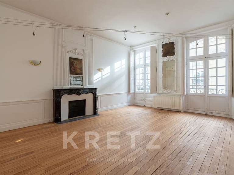 Apartment Nantes - 4 bedrooms - 198m²