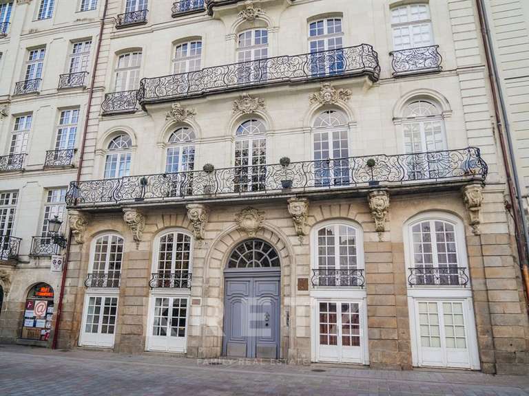 Apartment Nantes - 4 bedrooms - 198m²