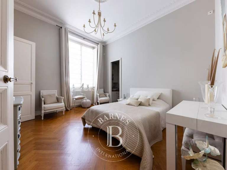 Appartement Nantes - 3 chambres - 227m²