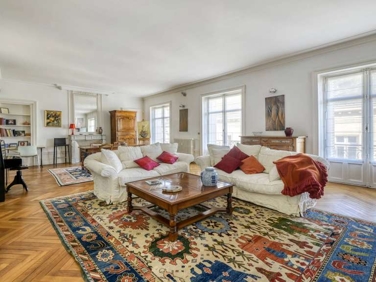 Appartement Nantes - 3 chambres - 231m²