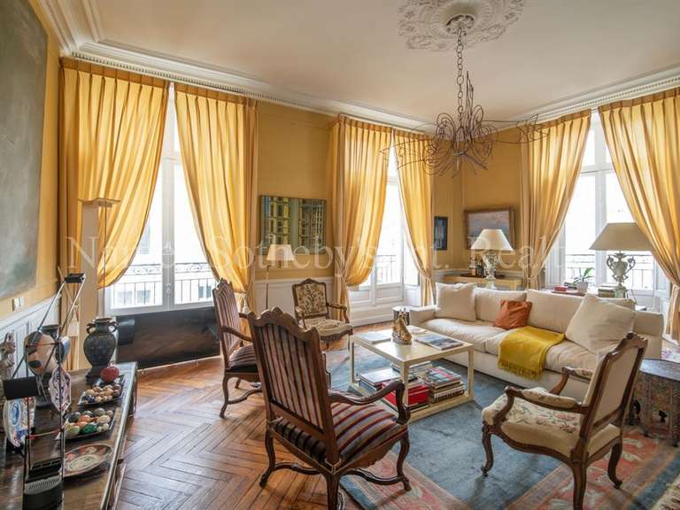 Appartement Nantes - 4 chambres - 237m²