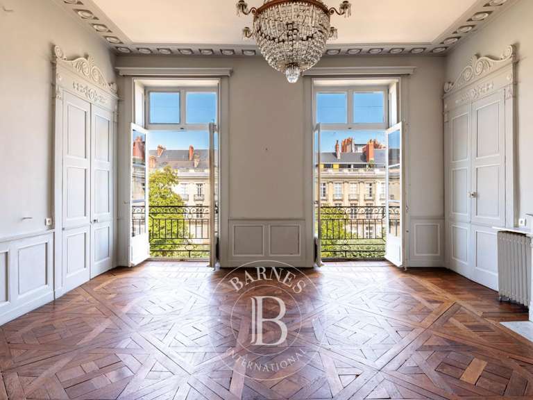 Apartment Nantes - 5 bedrooms - 202m²