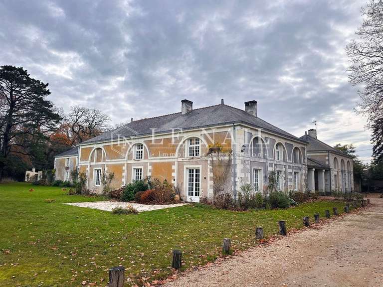 Château Nantes - 9 chambres - 1000m²