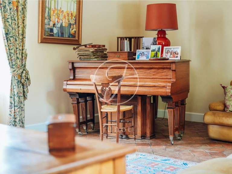 Castle Nantes - 5 bedrooms - 447m²