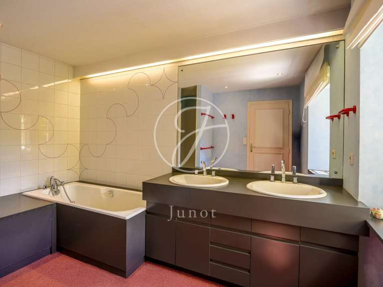 Castle Nantes - 5 bedrooms - 447m²