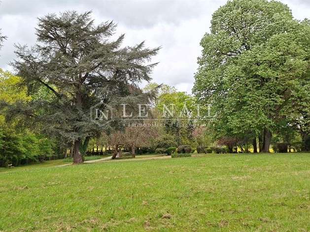 Castle Nantes - 13 bedrooms - 700m²