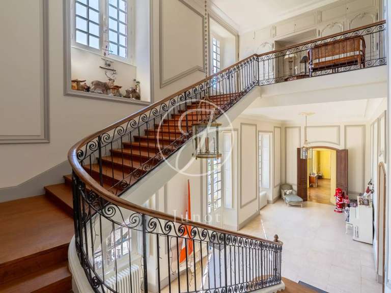 Château Nantes - 12 chambres - 2000m²