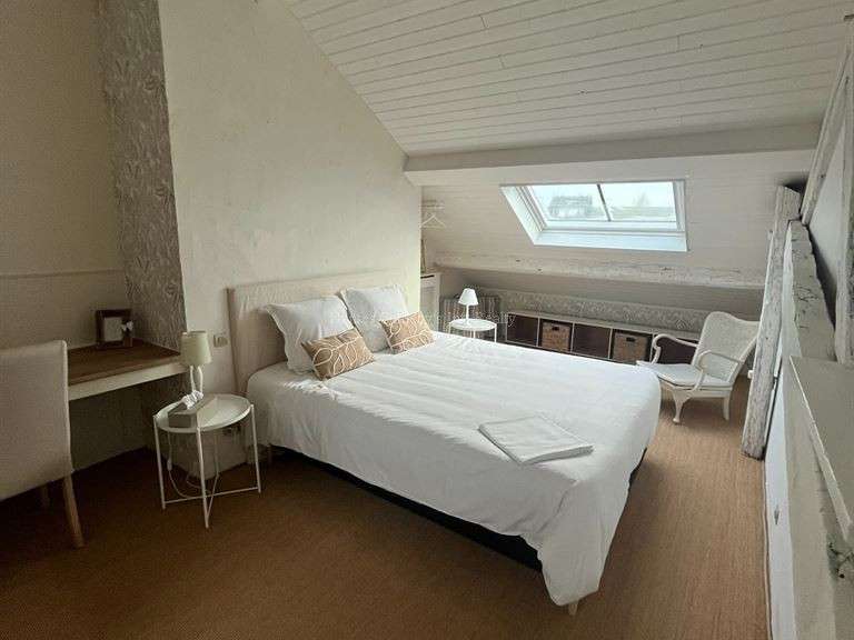 Maison Nantes - 12 chambres - 675m²