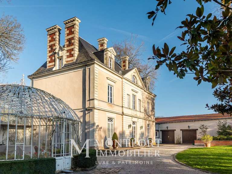 House Nantes - 8 bedrooms - 477m²