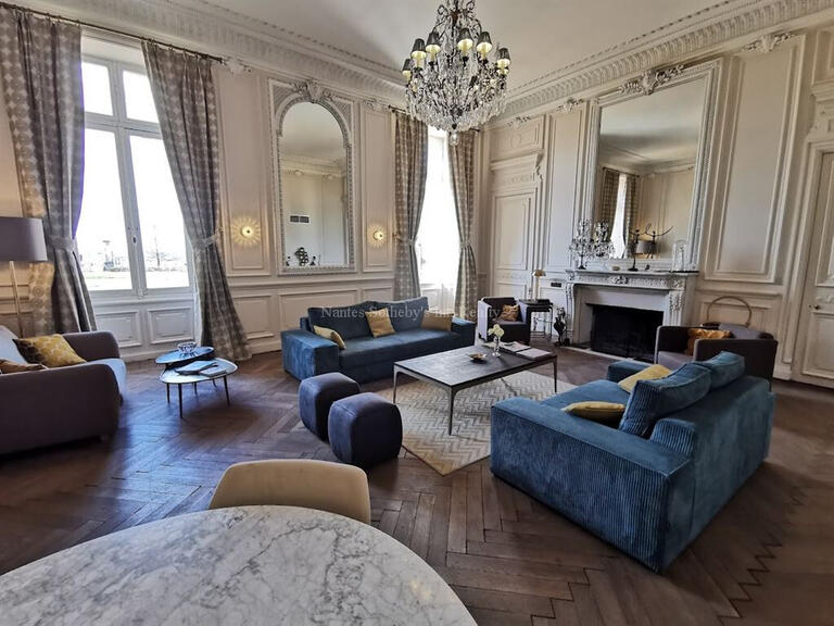 Maison Nantes - 875m²
