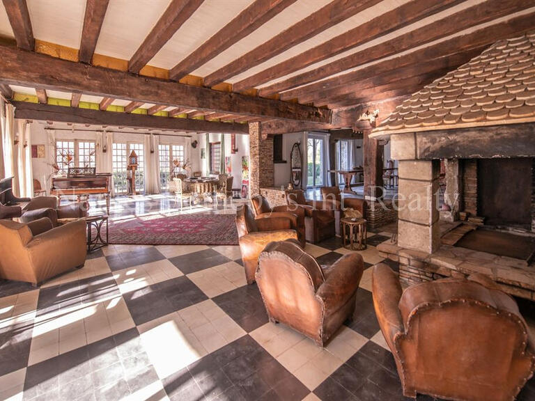 Maison Nantes - 9 chambres - 670m²