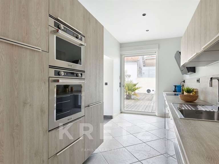 House Nantes - 4 bedrooms - 275m²