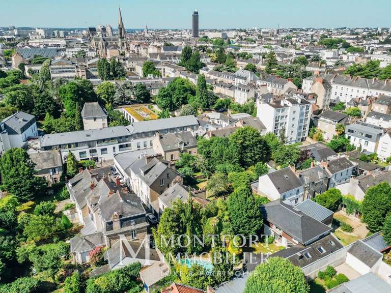 Maison Nantes - 7 chambres - 295m²