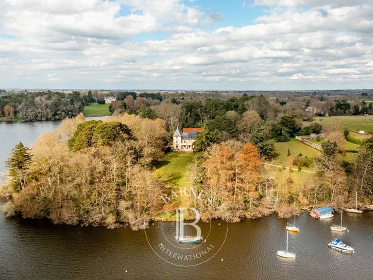 Maison Nantes - 1022m²