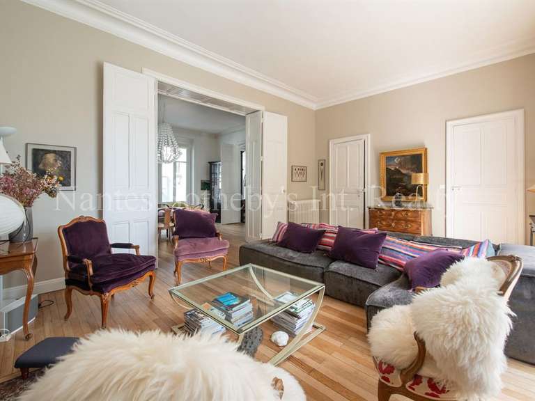 Maison Nantes - 7 chambres - 380m²