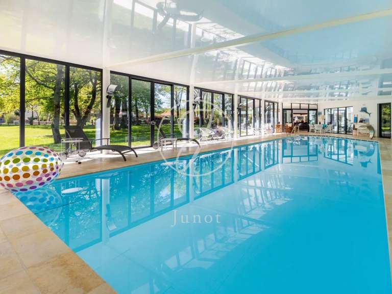 House Nantes - 4 bedrooms - 651m²