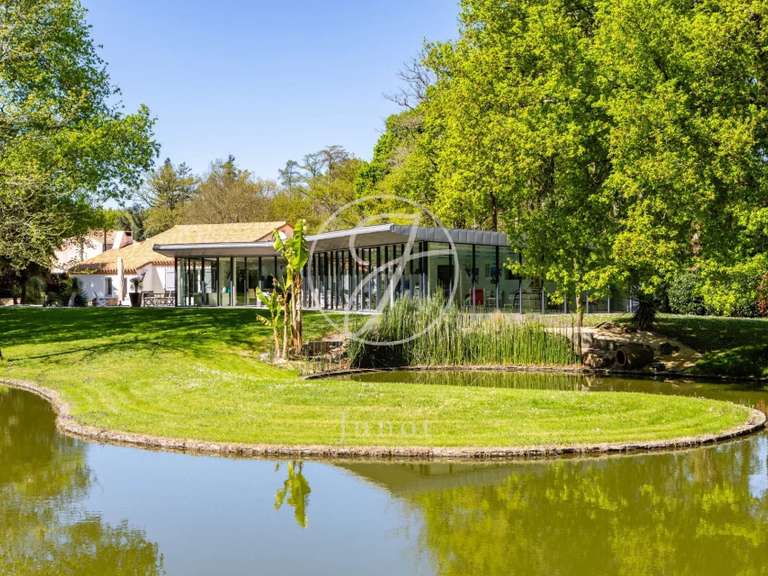 House Nantes - 4 bedrooms - 651m²