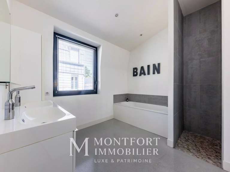 Maison Nantes - 5 chambres - 291m²